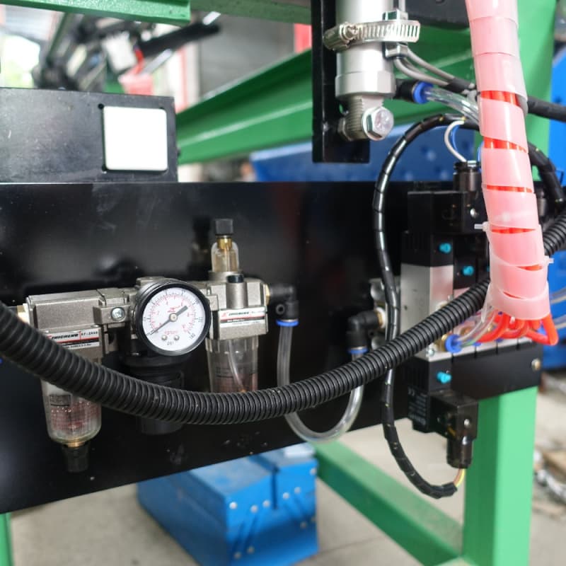 Automaatne toru kahanemine pärast kontrollimist etteandemasin täisautomaatse söötmise kontrollimise sorteerimismasin elektriküttetorude tootmisliini jaoks